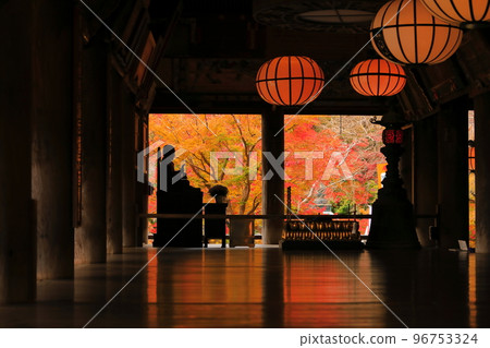 [奈良縣]從長谷寺本堂看到的紅葉（Reido） 96753324