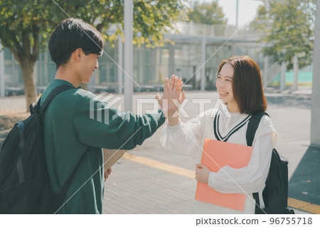大學生 男人和女人 男女 96755718