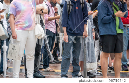 Shibuya scramble intersection 96759342