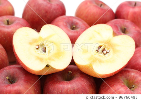 Honey-filled apple San Fuji 96760483