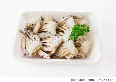 migratory crab in a pack 96765158