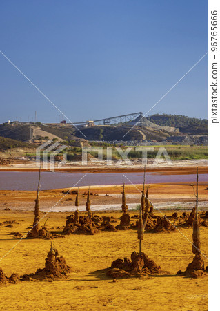 Eliminating the ecological burden in the oldest copper mines in the world, Minas de Riotinto, Spain 96765666