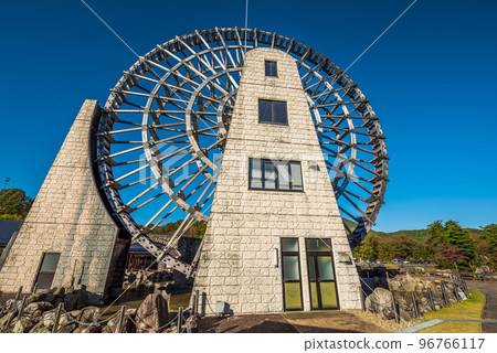《Gifu Prefecture》 Ena City Roadside Station Grandma Ichi Yamaoka's Largest Wooden Watermill in Japan 《Gifu Prefecture》 Ena City Roadside Station Grandma Ichi Yamaoka's Largest Wooden Watermill in Japan 96766117