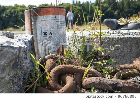 Rusty anchor chain at Ballina in Ireland Rusty anchor chain at Ballina in Ireland 96766895