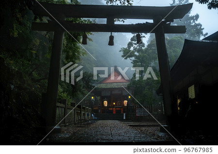 Kotohira-gu Shrine Okusha Itkon Shrine 96767985