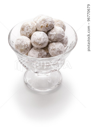 snowball cookie 96770679