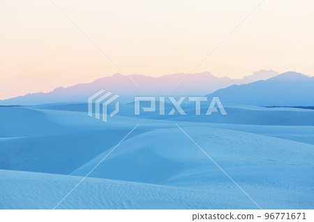 White sand dunes White sand dunes 96771671