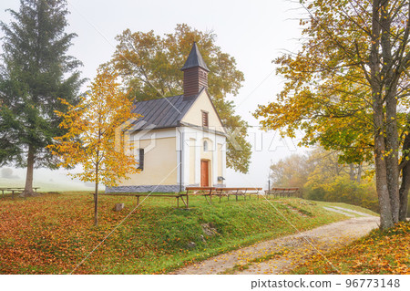 Autumn foggy country with a chapel under the Podskalsky Rohac. Autumn foggy country with a chapel under the Podskalsky Rohac. 96773148