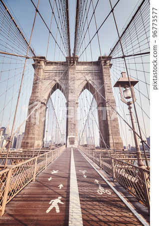 Picture of the Brooklyn Bridge, color toning applied, New York City, USA. 96773577