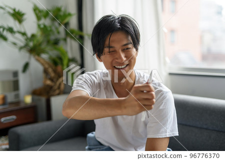 男人的肖像 96776370