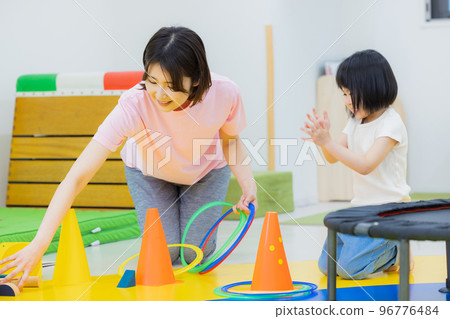 Childcare Exercise Lessons Toddlers Childcare Exercise Lessons Toddlers 96776484