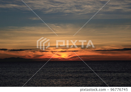 Sunset (yang) and sunset/sunset magic hour Sunset (yang) and sunset/sunset magic hour 96776745