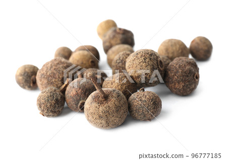Heap of black pepper grains isolated on white Heap of black pepper grains isolated on white 96777185