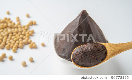 紅味噌、生大豆、日本發酵調味料 96778355