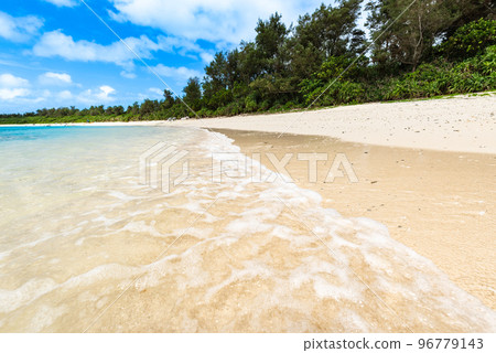 Beautiful Aharen Beach with Kerama waves in Okinawa Beautiful Aharen Beach with Kerama waves in Okinawa 96779143