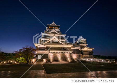 晚上有秋葉的熊本城，點亮和城堡節日 96779755