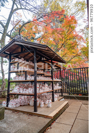 Autumn Gotokuji Shofukuden's lucky cat 96779910