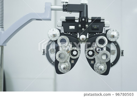 Phoropter clinical testing machine. 96780503