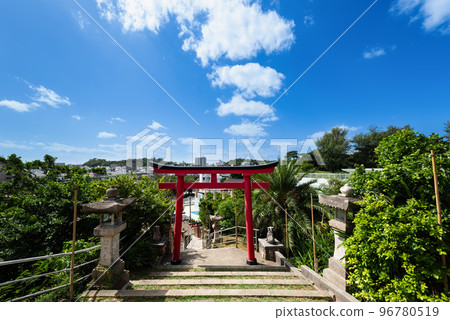 琉球王國八神社 琉球王國神社衝宮紅鳥居 琉球王國八神社 琉球王國神社衝宮紅鳥居 96780519