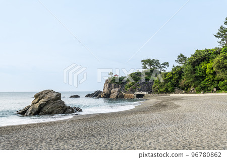 高知縣高知市，代表高知的旅遊勝地，晴天的桂濱海灘 96780862