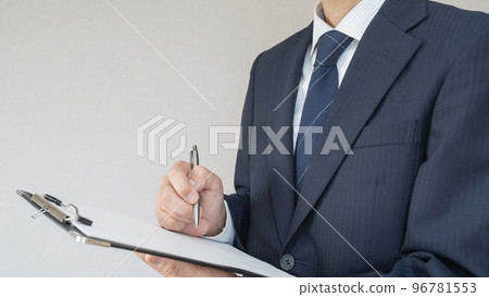 寫在紙上的商人 | 有剪貼板的人 96781553