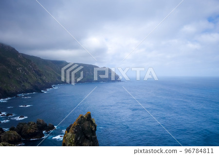 Cape Ortegal cliffs and atlantic ocean, Galicia, Spain 96784811