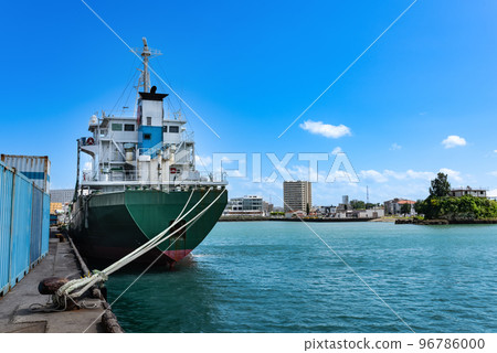Sunny Okinawa Naha Port 96786000