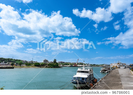 Sunny Okinawa Naha Port Sunny Okinawa Naha Port 96786001