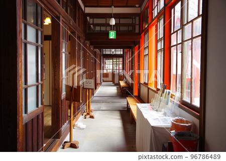 Takeo Onsen in Saga Prefecture 96786489