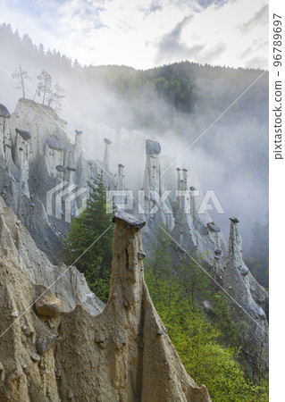 Earth pyramids of Platten (Erdpyramiden - Piramidi di Plata) near Percha and Bruneck, South Tyrol, Italy Earth pyramids of Platten (Erdpyramiden - Piramidi di Plata) near Percha and Bruneck, South Tyrol, Italy 96789697