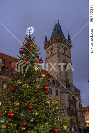 Old Town Square at Christmas time, Prague, Czech Republic Old Town Square at Christmas time, Prague, Czech Republic 96790383