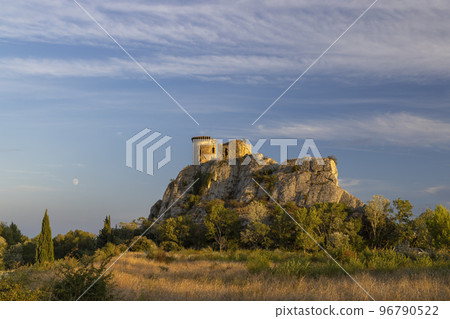 Chateau de Hers ruins near Chateauneuf-du-Pape, Provence, France Chateau de Hers ruins near Chateauneuf-du-Pape, Provence, France 96790522