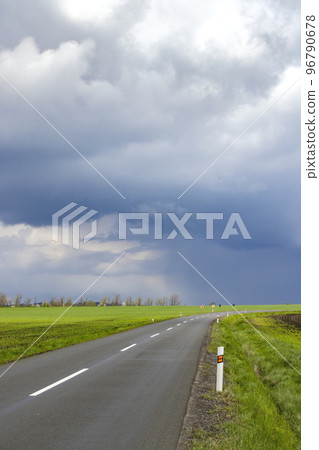empty road with dramatic sky 96790678