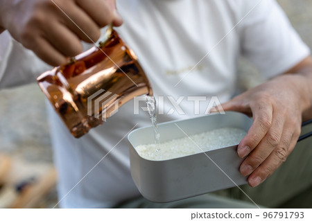 用梅斯汀煮飯 96791793
