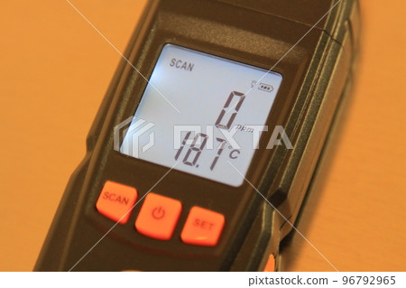 Winter camp carbon monoxide alarm Winter camp carbon monoxide alarm 96792965