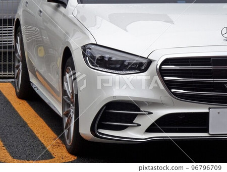 Import car image Mercedes-Benz 7th generation S class front mask Import car image Mercedes-Benz 7th generation S class front mask 96796709