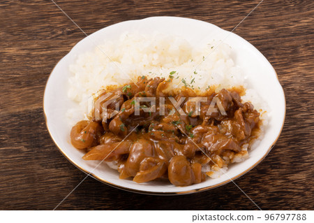 沙拉醬牛肉黃油抓飯 96797788