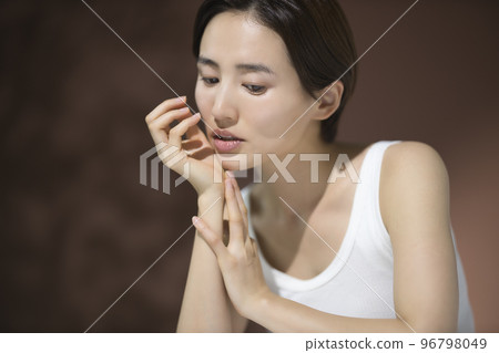 年輕女子的美麗 年輕女子的美麗 96798049