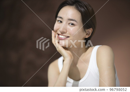 年輕女子的美麗 年輕女子的美麗 96798052