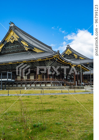 Miedo and Amidado of Higashi Honganji Temple in Shimogyo Ward, Kyoto City 96799123