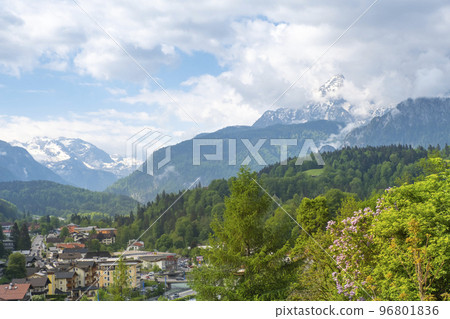 Berchtesgaden famous historic town and mountains in Nationalpark Berchtesgadener Land, Upper Bavaria, Germany 96801836