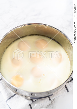 Cook no-peel hard-boiled eggs in a pressure cooker. Cook no-peel hard-boiled eggs in a pressure cooker. 96805004