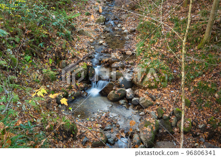 [Nishina 21st/Takinoiri Kannon] Shinbikizawa [Kiion Falls upper part] 96806341