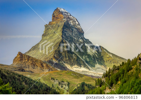 Matterhorn above zermatt idyllic valley at sunrise, Swiss Alps Matterhorn above zermatt idyllic valley at sunrise, Swiss Alps 96806813