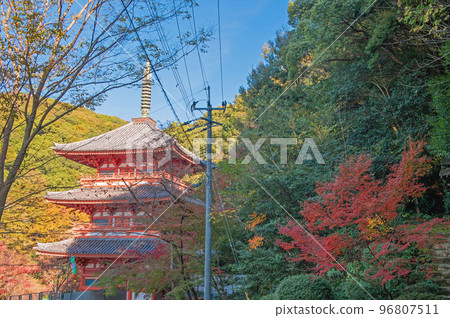 The three-storied pagoda of Kiyomizu-dera Temple (Miyama City, Fukuoka Prefecture) The three-storied pagoda of Kiyomizu-dera Temple (Miyama City, Fukuoka Prefecture) 96807511