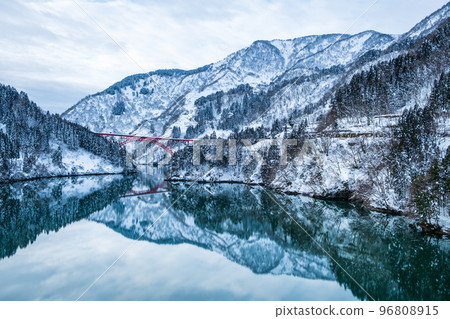 Shogawa Gorge (Winter) Shogawa Gorge (Winter) 96808915