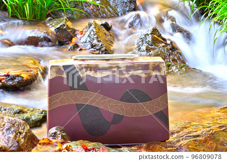 Flower vessel (pottery, nature and seasonal scents) 96809078