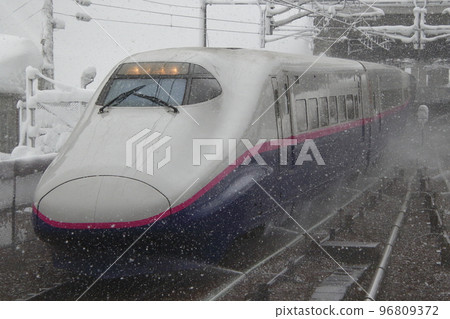 Winter Joetsu Shinkansen E2 1000系列 Winter Joetsu Shinkansen E2 1000系列 96809372