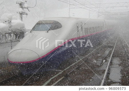 Winter Joetsu Shinkansen E2 1000系列 Winter Joetsu Shinkansen E2 1000系列 96809373