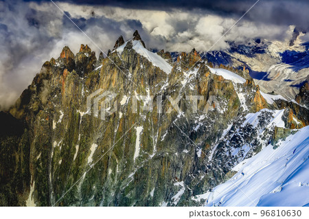 Mont Blanc massif idyllic alpine landscape countryside, Chamonix, French Alps 96810630